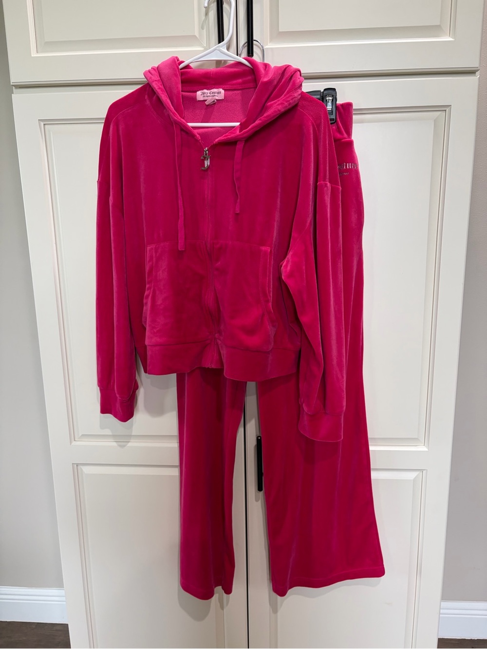 Juicy Couture Hot Pink Velour Tracksuit Hoodie/Jacket and Pants- Women’s L
